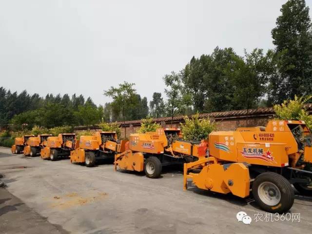 山西省農(nóng)作物秸稈綜合利用試點(diǎn)引進(jìn)星光玉龍打捆機(jī)